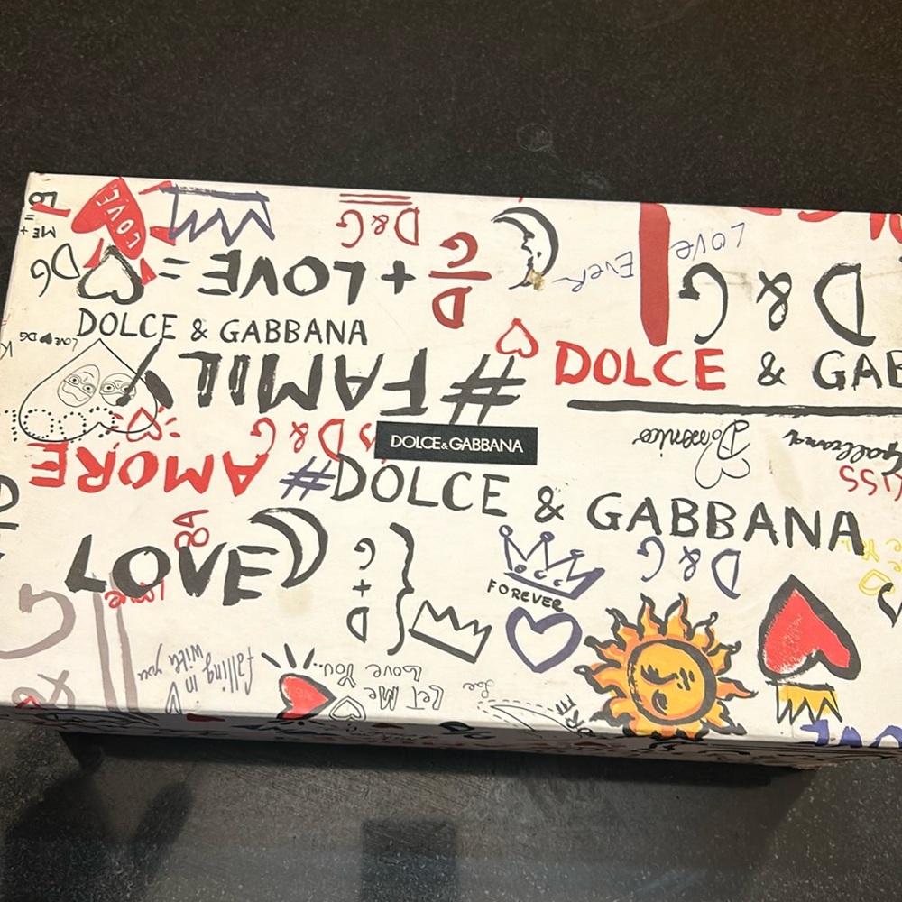 Women’s dolce and Gabbana size 41 sneaker